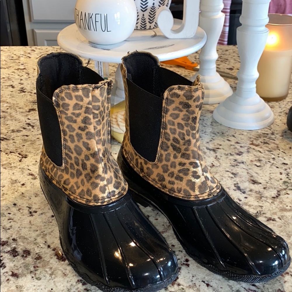 Rasolli leopard rain boots